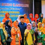 Bimtek di Bukittinggi, DPRD Sumbar Dorong Bundo Kanduang Jadi Garda Pembinaan Anak dan Kamanakan 1